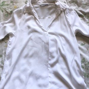 Elegant Pull&Bear shirt in white